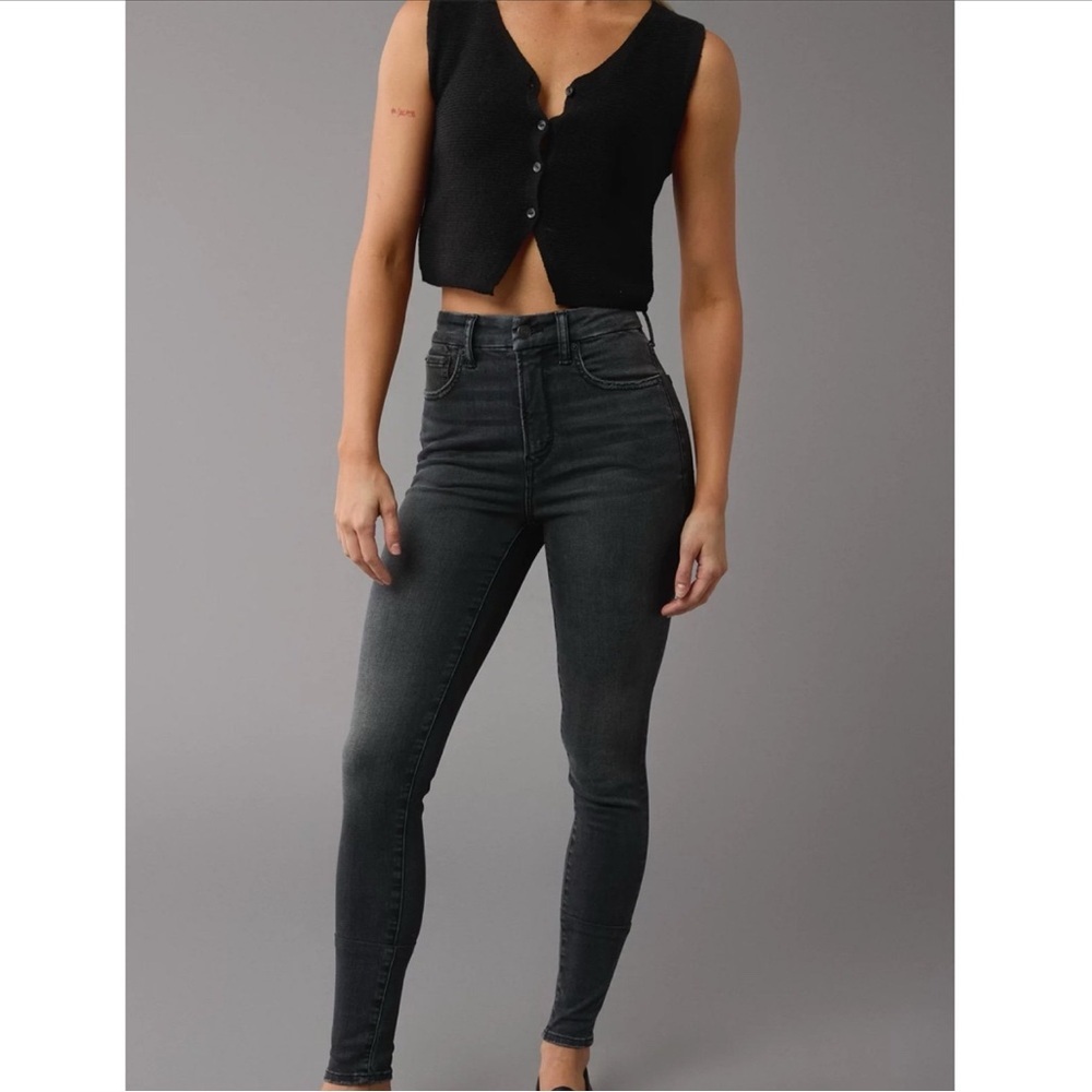 American Eagle Grey Wash Hi-Rise Jegging Super Super Stretch Jeans